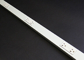 WIREMOLD Plugmold 2400 power extension 3 AC outlet(s) Indoor Ivory