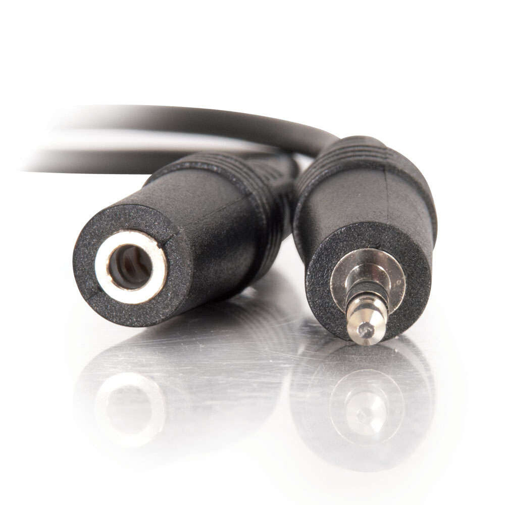 C2G 1.5ft (0.46m) 3.5mm M/F Stereo Audio Extension Cable