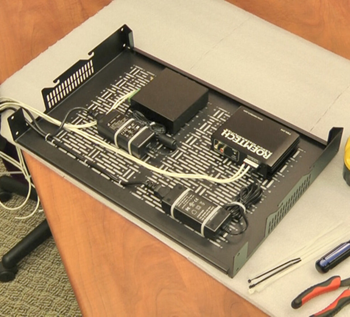 Middle Atlantic Products UTB Series Universal TechBox