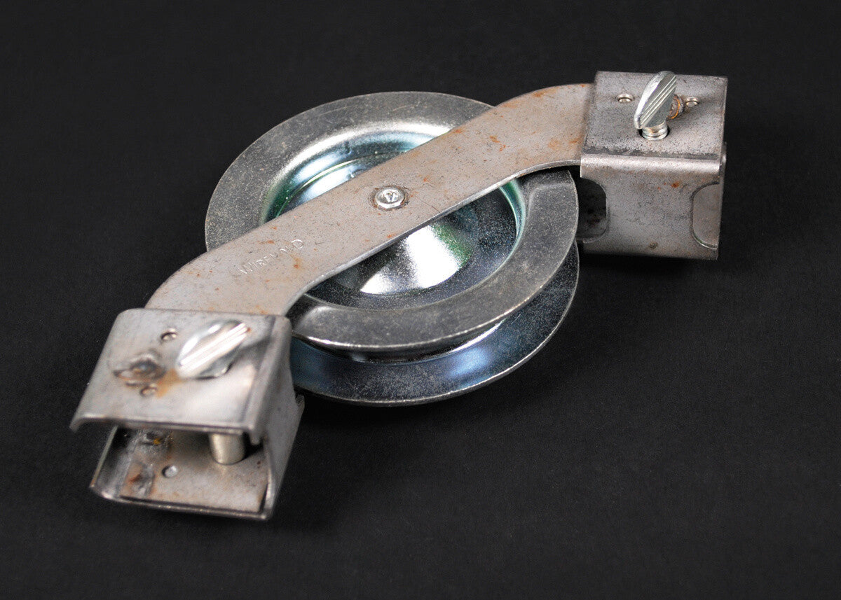 WIREMOLD 615 cable trunking system accessory Wire pulley