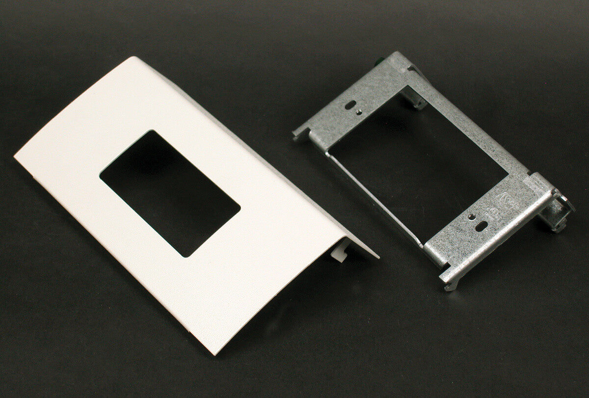 WIREMOLD DS4047R-DG wall plate/switch cover White