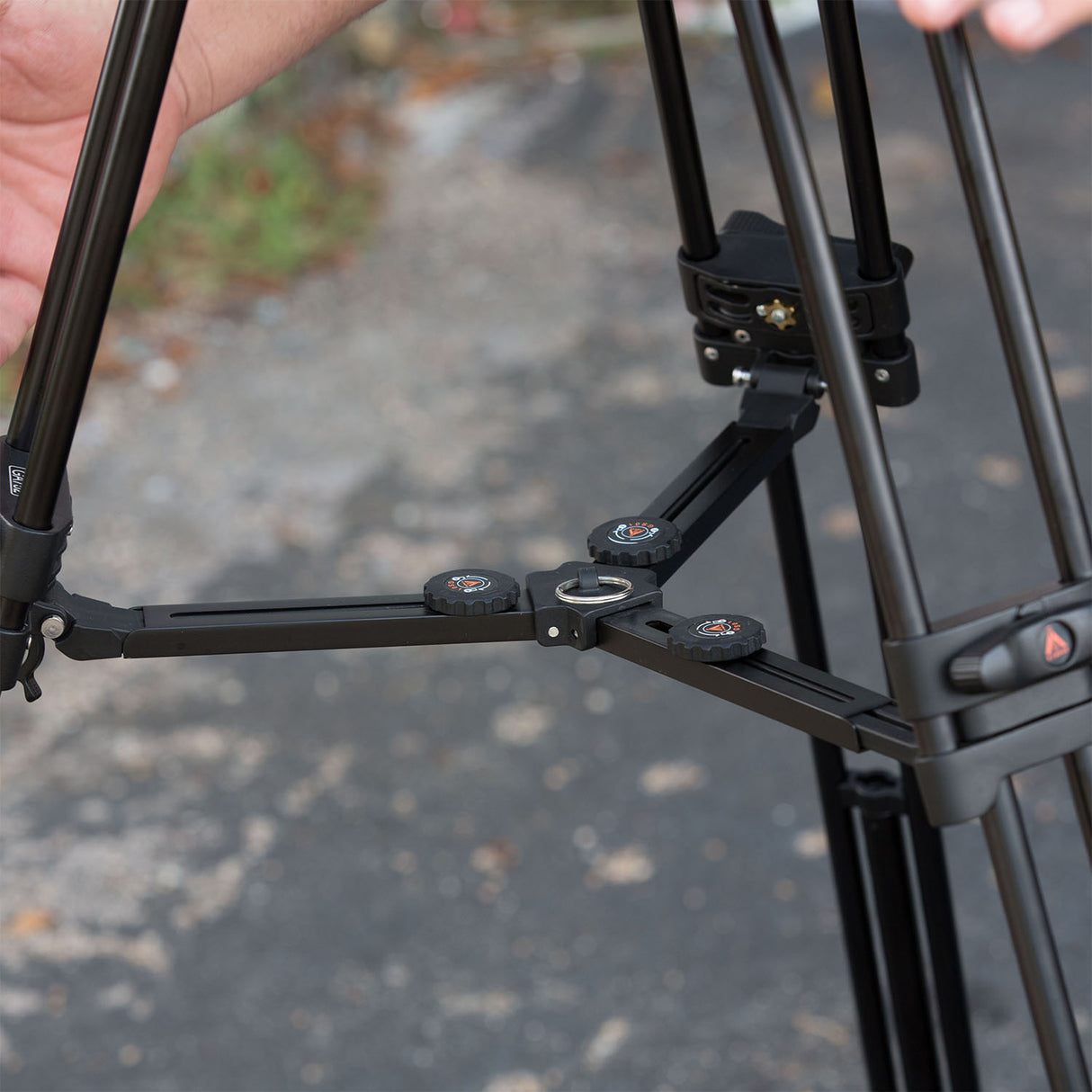 ikan 2-STAGE ALUMINUM FLUID HEAD KIT tripod Digital/film cameras 3 leg(s) Black