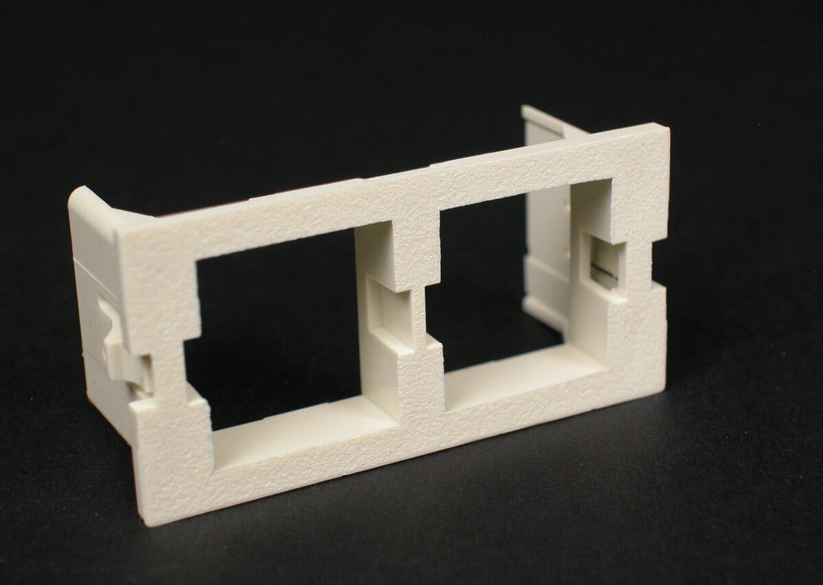 WIREMOLD CM2-U2ATT-WH wall plate/switch cover White
