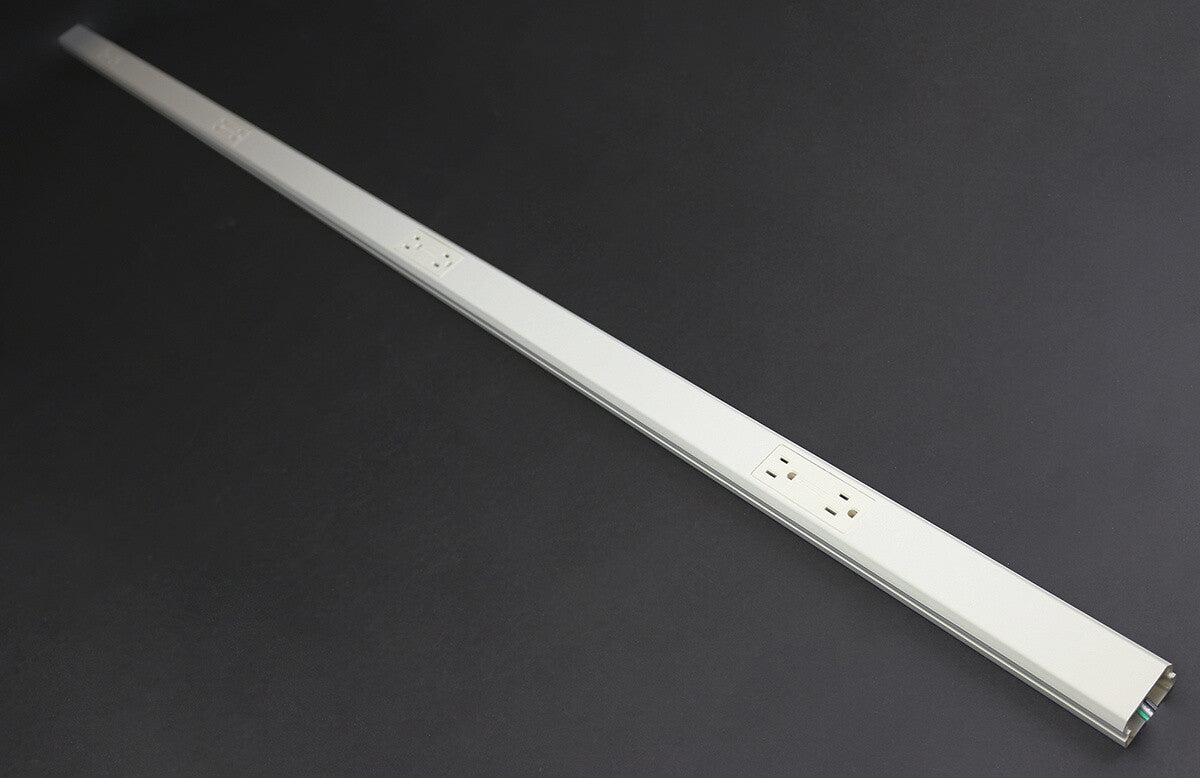WIREMOLD Plugmold NM2000 power extension 4 AC outlet(s) Indoor Ivory