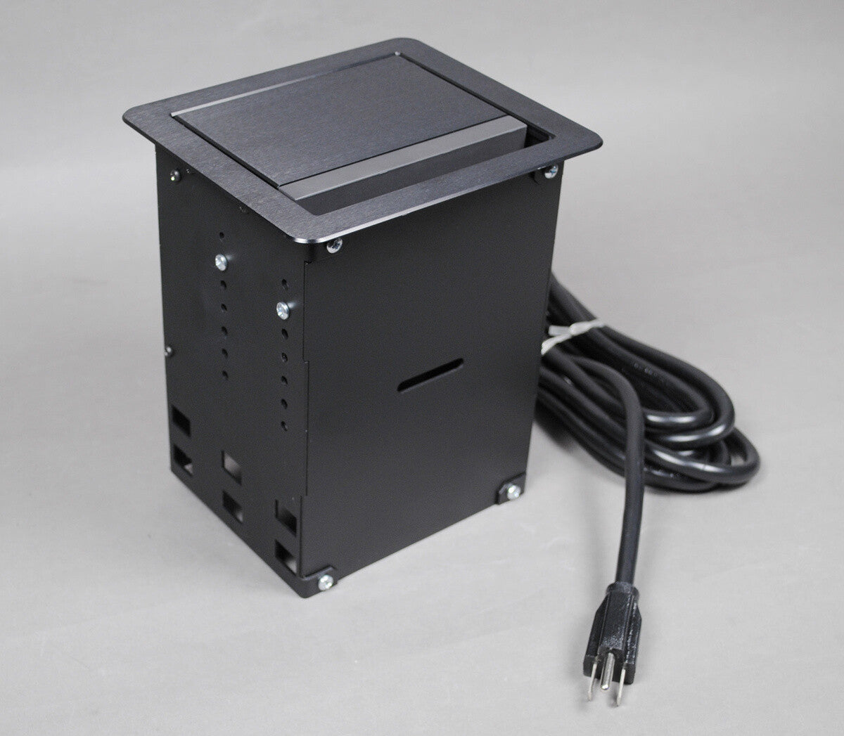 WIREMOLD TB672AUBK outlet box