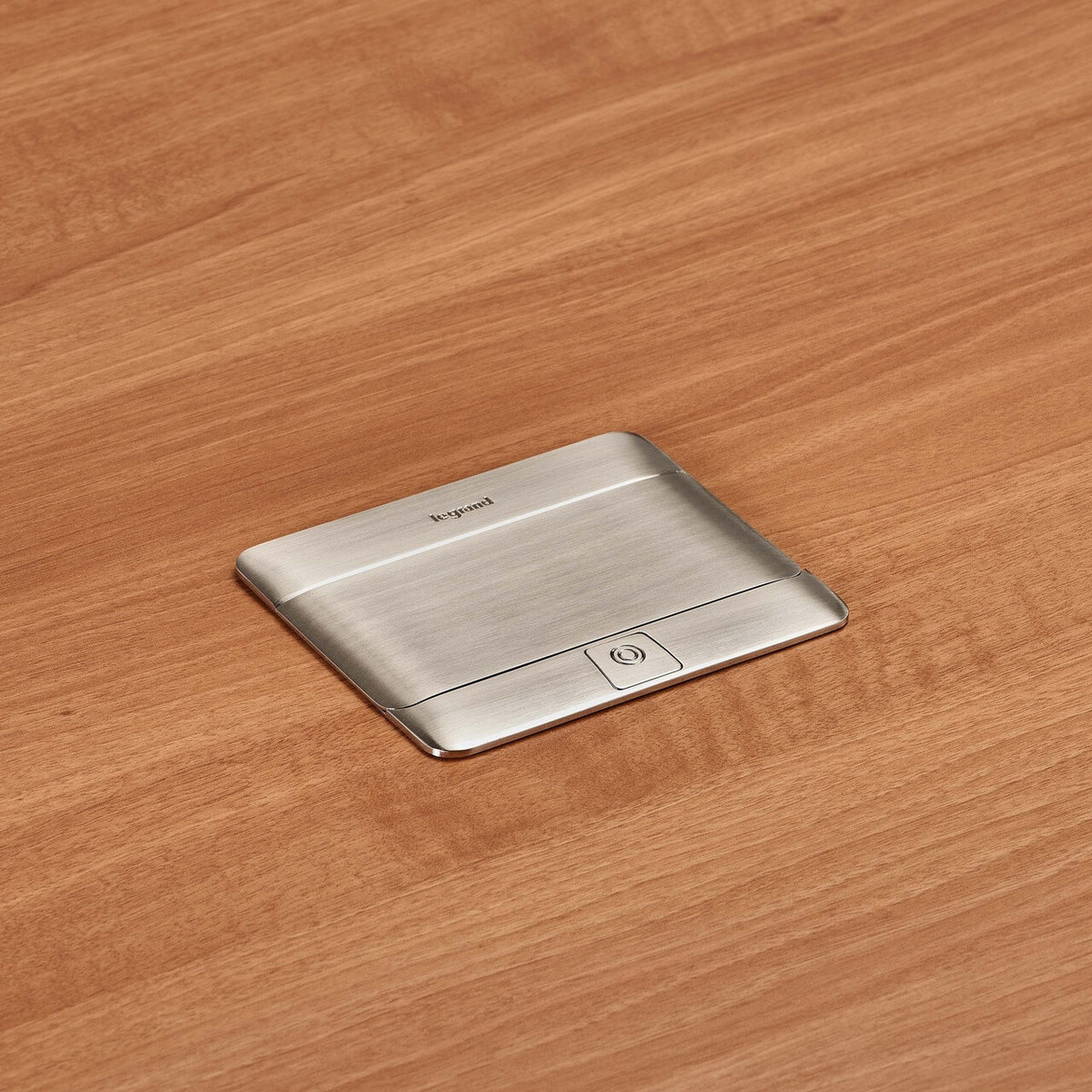 WIREMOLD DQFP20ST socket-outlet Stainless steel