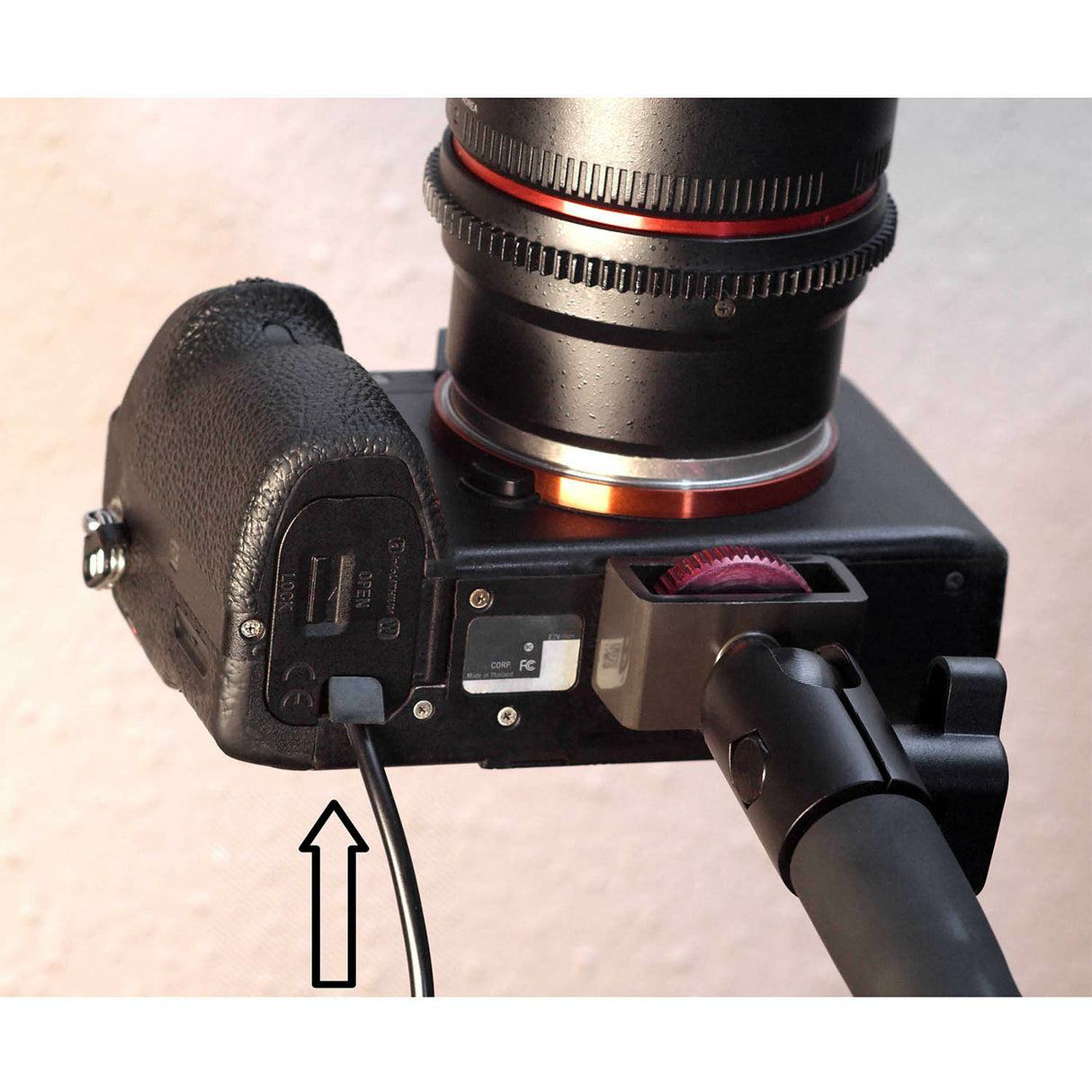 ikan STR-PWR-AC-FZ100 power adapter/inverter Indoor Black